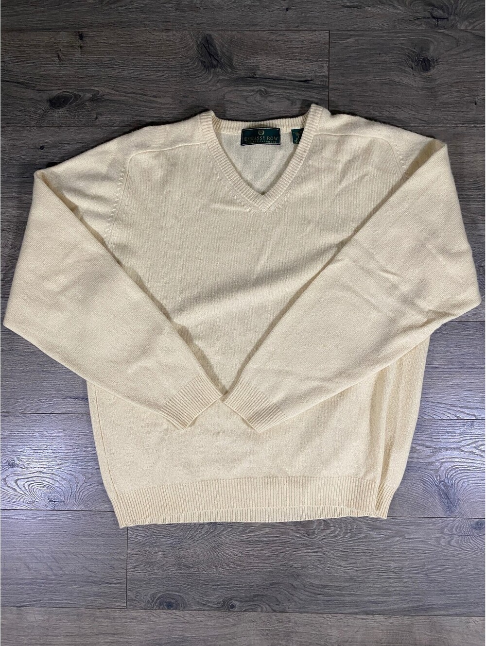 Vintage Embassy Row 2 Ply Cashmere Sweater Mens L Ivory V Neck 90s Preppy